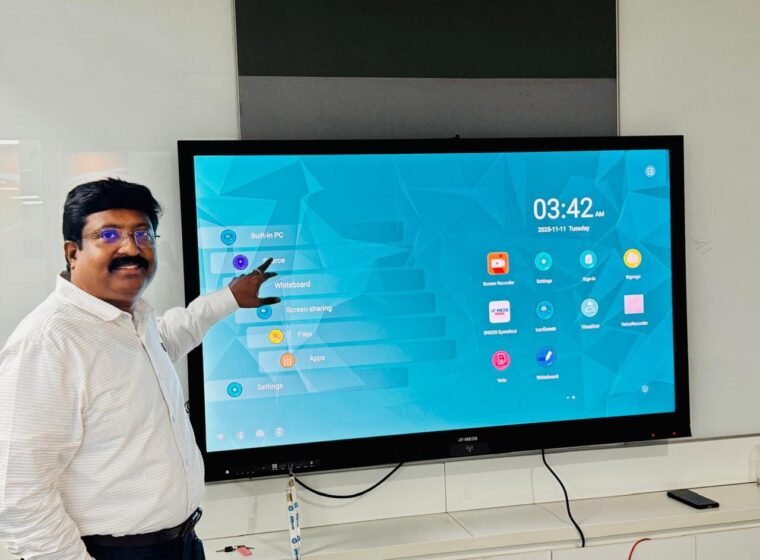 Interactive flat panel for smart learning